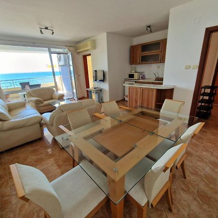 רבדה Allia Apartments מראה חיצוני תמונה